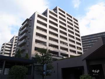 北千里グランドパークスクエアC棟の外観（南西側から）