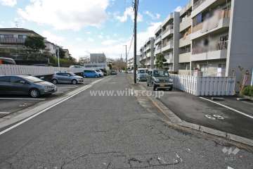 敷地南東側の前面道路