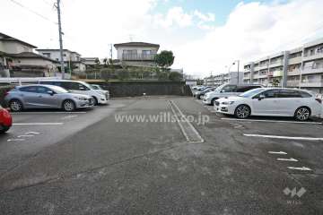 敷地内駐車場（屋外平面式）