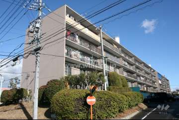 桃山住宅12号棟の外観(南西側から)