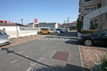 敷地内駐車場（屋外平面式）