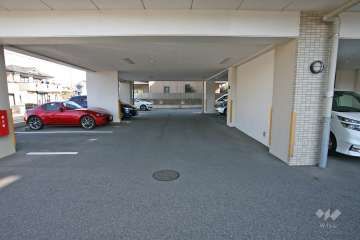 敷地内駐車場(屋外・屋内平面式)