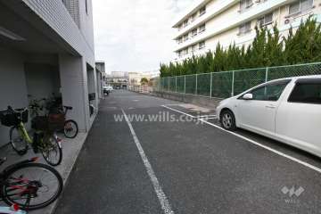 敷地内駐車場(屋外平面式)