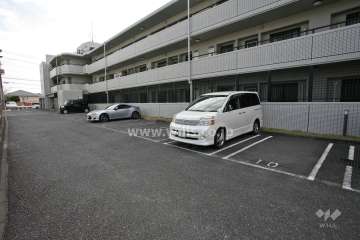 敷地内駐車場(屋外平面式)