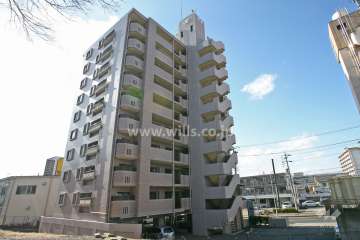宝マンション野並の外観(東側側から)
