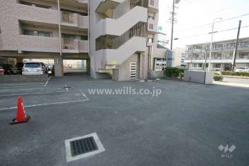 敷地内駐車場（屋外平面式）