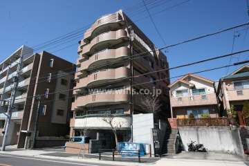 ユニーブル有松ガーデン南棟の外観（南東側から）