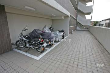 バイク置き場