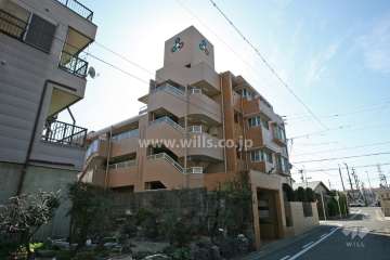 三旺マンション鳴海駅前の外観(北西側から)