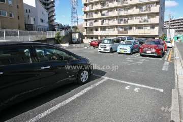 敷地内駐車場(屋外平面式)
