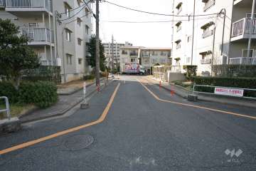 西側通路