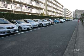敷地内駐車場(屋外平面式)