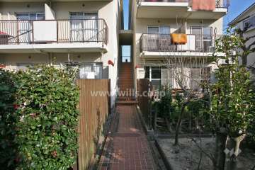 住戸入り口へのアプローチ