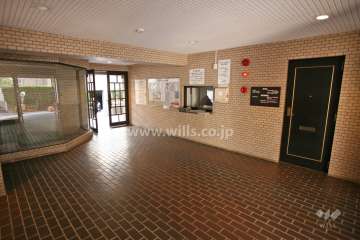 エントランスホール