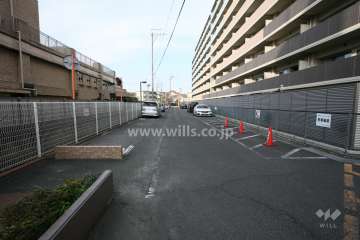 敷地内駐車場（屋外平面式）