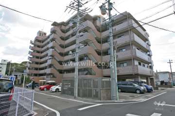 宝マンション左京山第2の外観(北側から)
