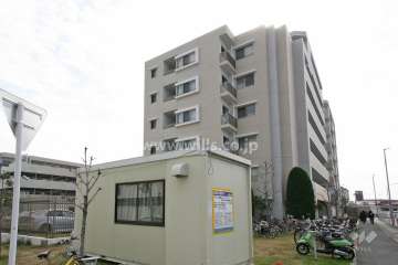 ライオンズ薬師山ヒルトップスクエアの外観(北西側から)