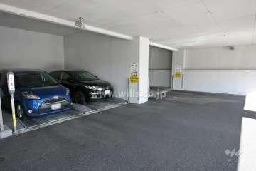敷地内駐車場（屋内機械式）