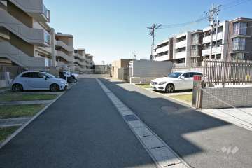 敷地内駐車場(屋外平面式)