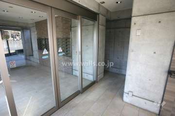 エントランスホール