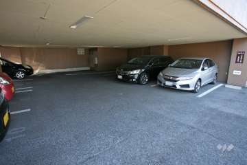 敷地内駐車場(屋内平面式)