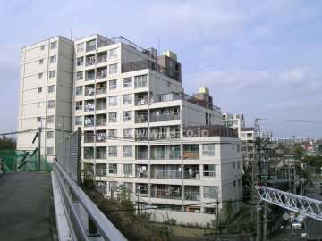 南千里第２コーポラスC棟の外観（北東側から）