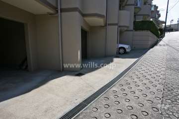 敷地内駐車場（屋外平面式）