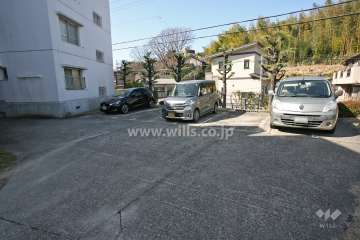 敷地内駐車場（屋外平面式）