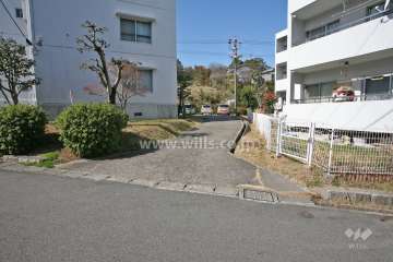 敷地出入り口