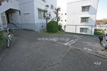 敷地内駐車場（屋外平面式）