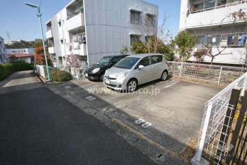 敷地内駐車場(屋外平面式)