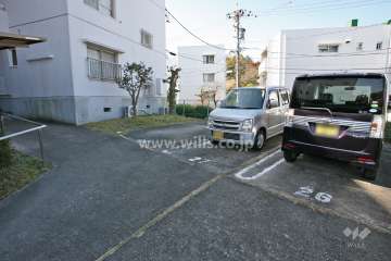 敷地内駐車場（屋外平面式）