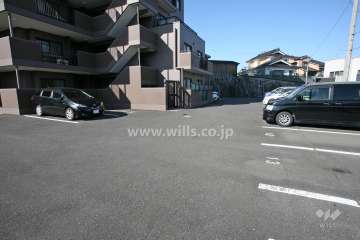 敷地内駐車場（屋外平面式）