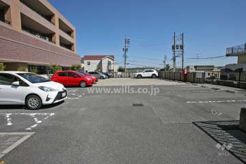 敷地内駐車場（屋外平面式）