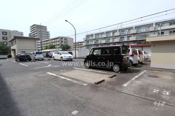 敷地内駐車場（屋外平面式）