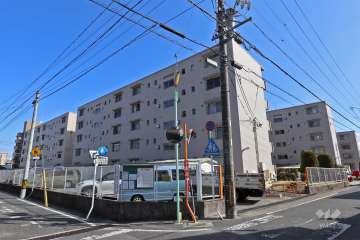 長栄住宅1号棟の外観（北側から）