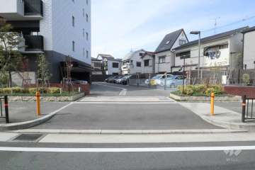 駐車場の出入り口