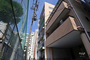 マンション前津の外観（南西側から）