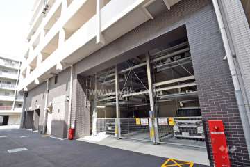 敷地内駐車場（屋内機械式）