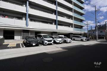 敷地内駐車場（屋外平面式）