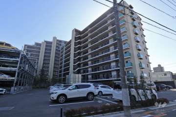 ライオンズ守山マークヒルズの外観（北東側から