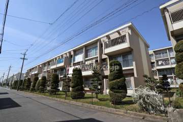 大森東住宅14号棟の外観（南東側から）