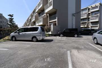 敷地内駐車場（屋外平面式）