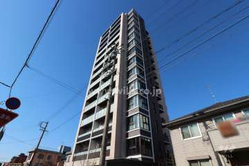 プレイズ金山の外観（南東側から）