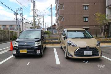 敷地内駐車場（屋外平面式）