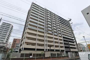 ワコーレ塚口駅前ファーストエンブレムの外観（南西側から）