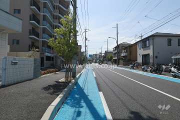 敷地北側の前面道路