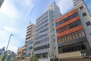 ハイライク栄ハイツの外観（東側から）