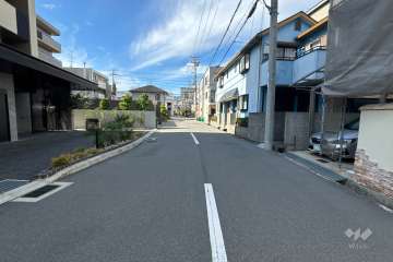 敷地北側の前面道路