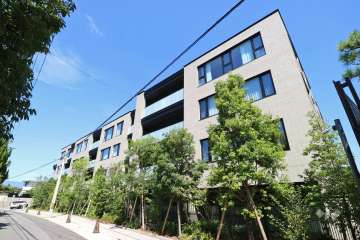 アネシア本山ザグランドレジデンスの外観（南側から）